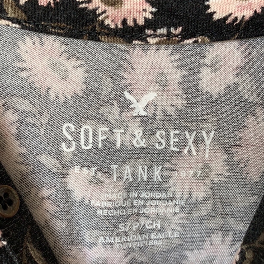 American Eagle Tank Top - Picture 4 of 4